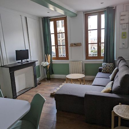 Le Saint Leonard... Il Est Vert Honfleur Eksteriør billede